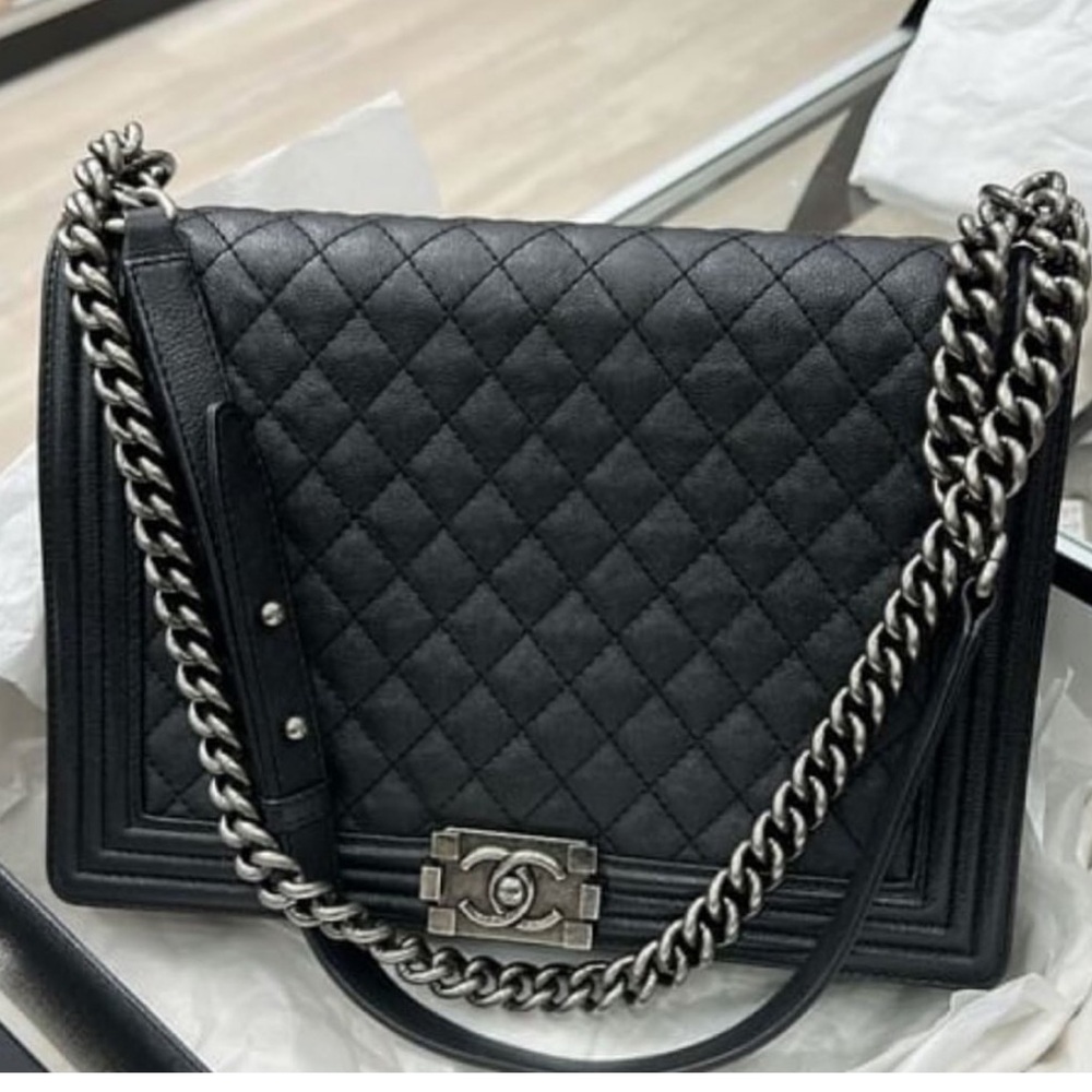 Chanel jumbo xl boy bag